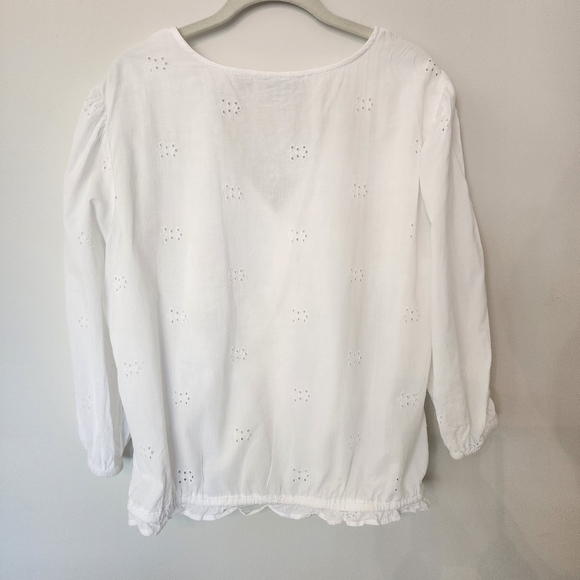 New York & Company white blouse, size XL - Picture 6 of 6